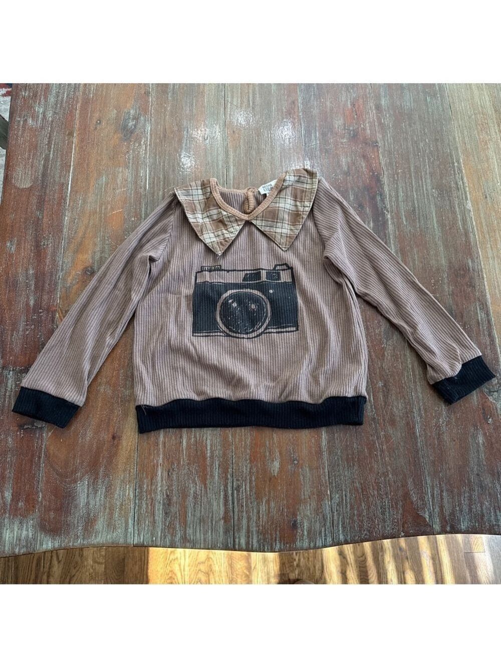 Misha Lulu Brown Plaid Camera Graphic Top Girls Size 6